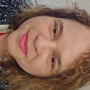 Meet your Posher, Evelyn